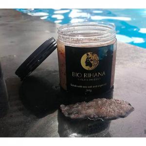 Scrub With Sea Salt - Bio rihana