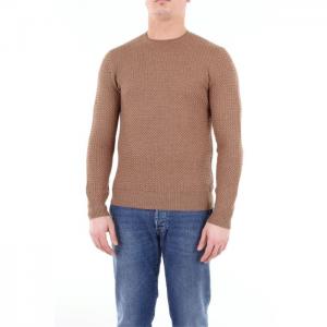 Solid color beard sweater with round neck